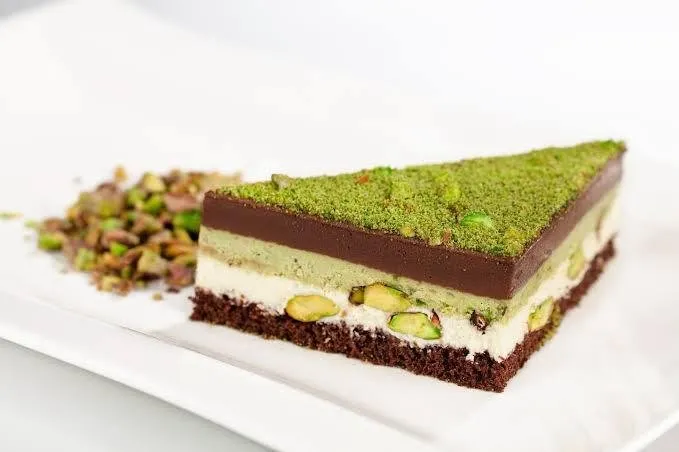 Mono Fıstık Bahçesi